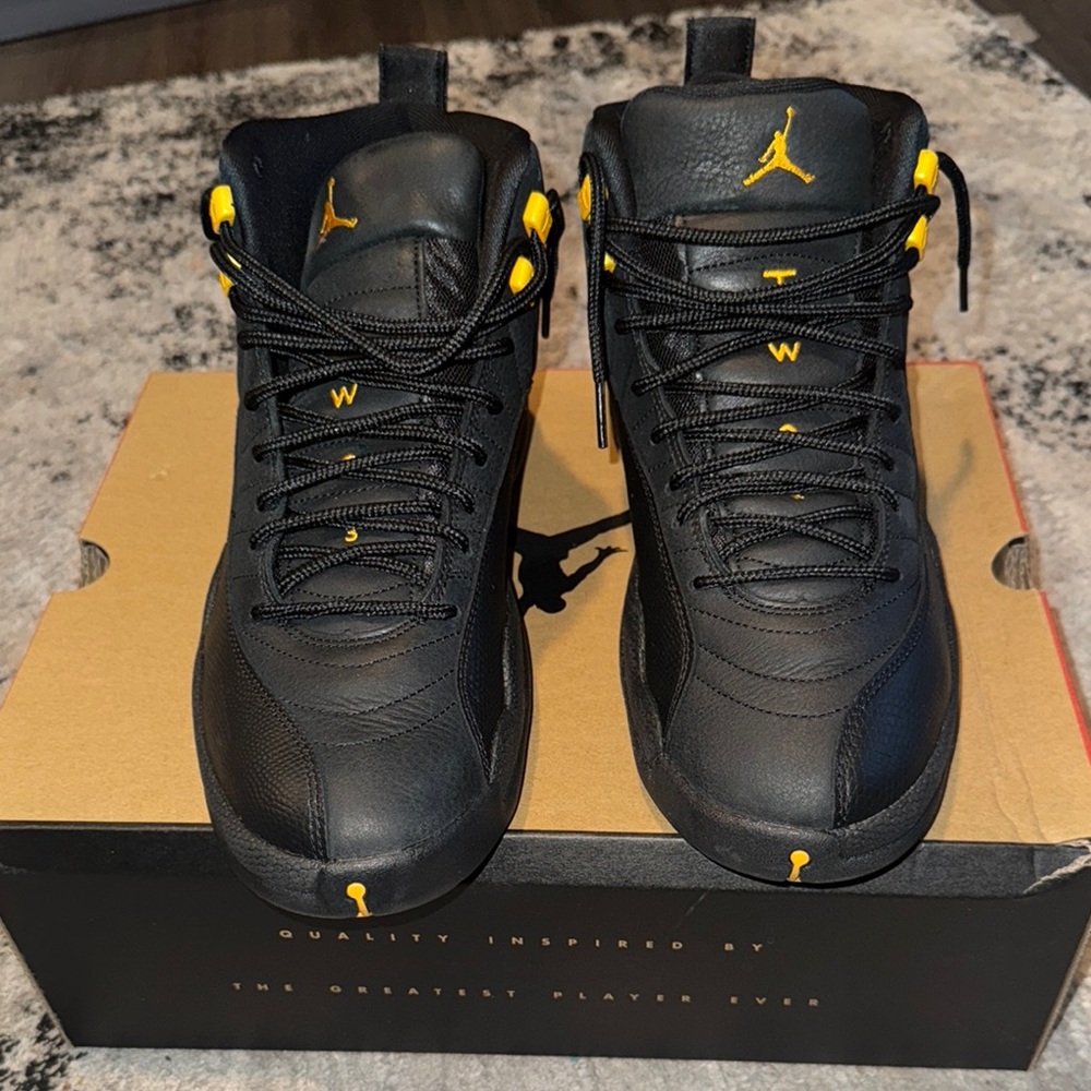 Air Jordan 12 Retro - Picture 2 of 7